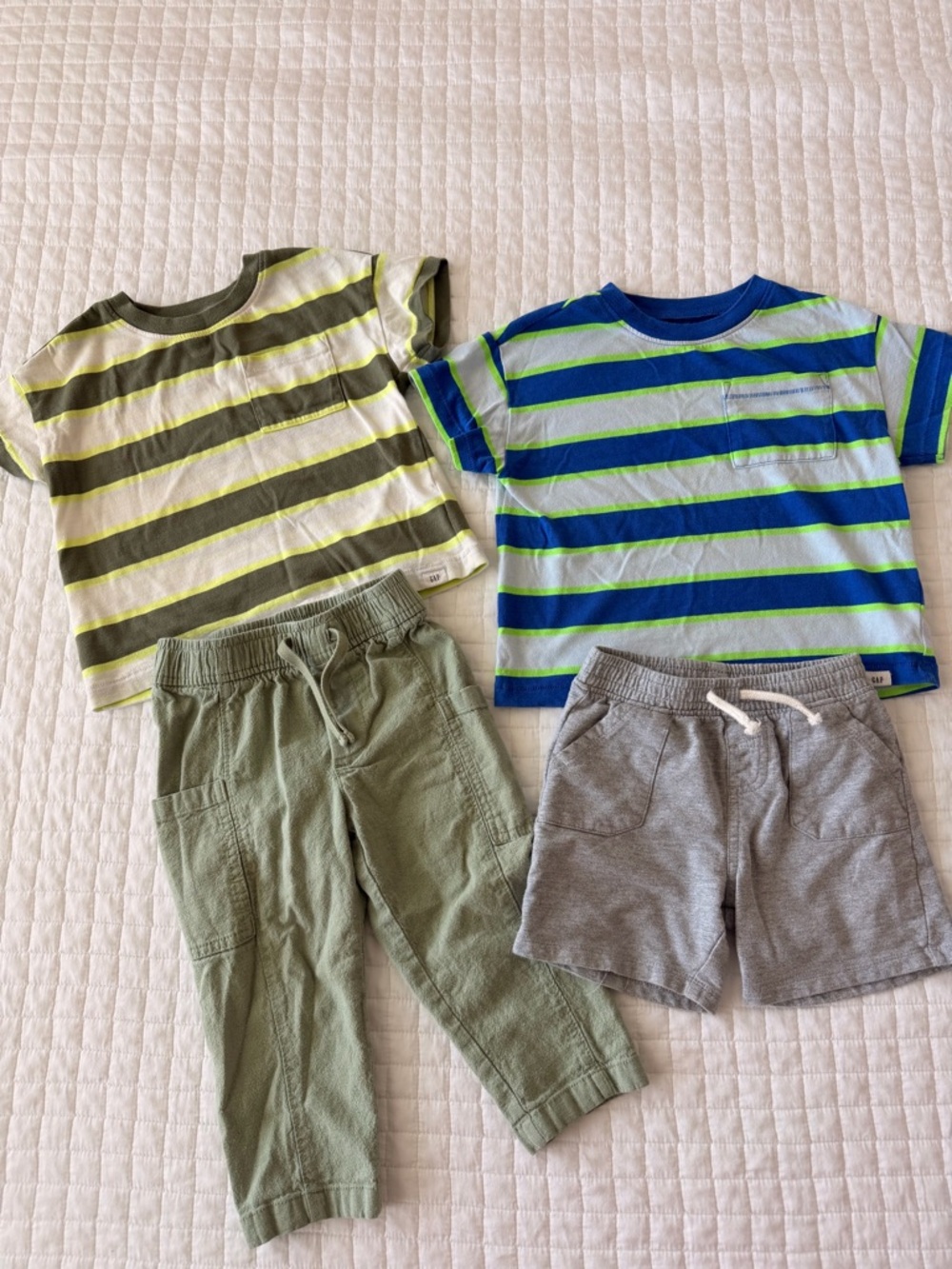GAP Toddler Clothing Bundle Size 2T